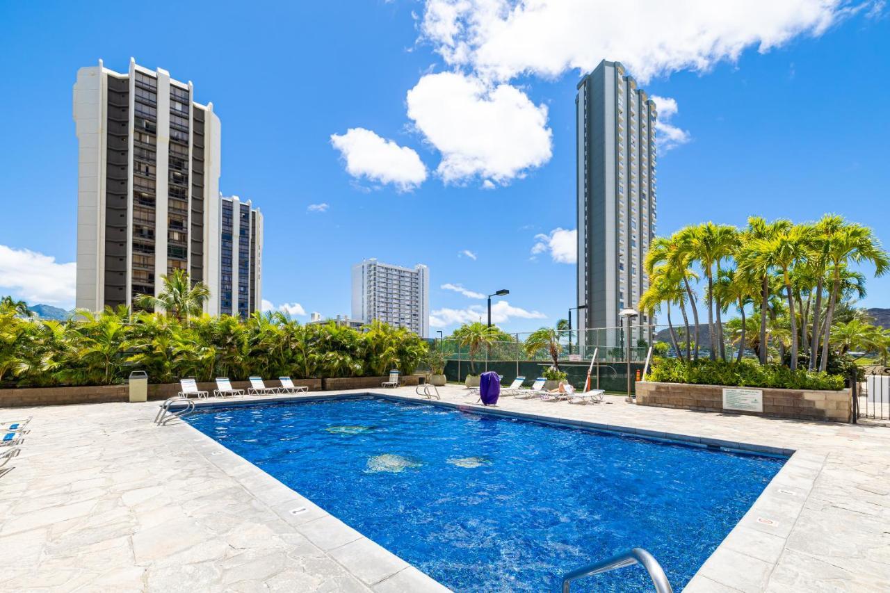 Beautiful Mountain View In Waikiki Sunset With Parking Daire Honolulu Dış mekan fotoğraf